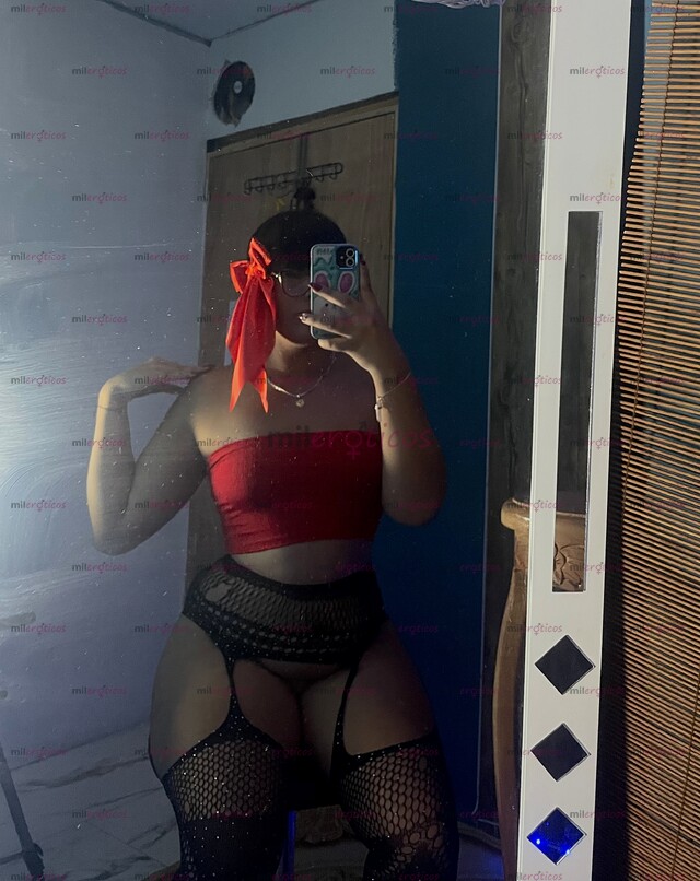 FOTOS DE SIN SITIO ..UNA CHICA TRANS MUY HORNY . VIRTUAL O PRESENCIAL