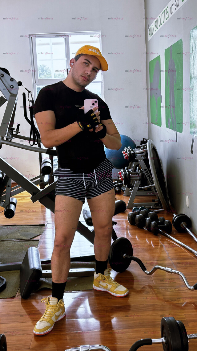 FOTOS DE NORTEÑO VERGON, CALIENTE, MORBOSO; DISPONIBLE EN CDMX.