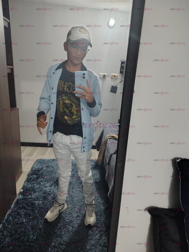 FOTOS DE K€N D$SPONIBL€ UNIV€RSITARIO ACTIVO VRGN 20CM GRU€$A FULL ARRECHITO