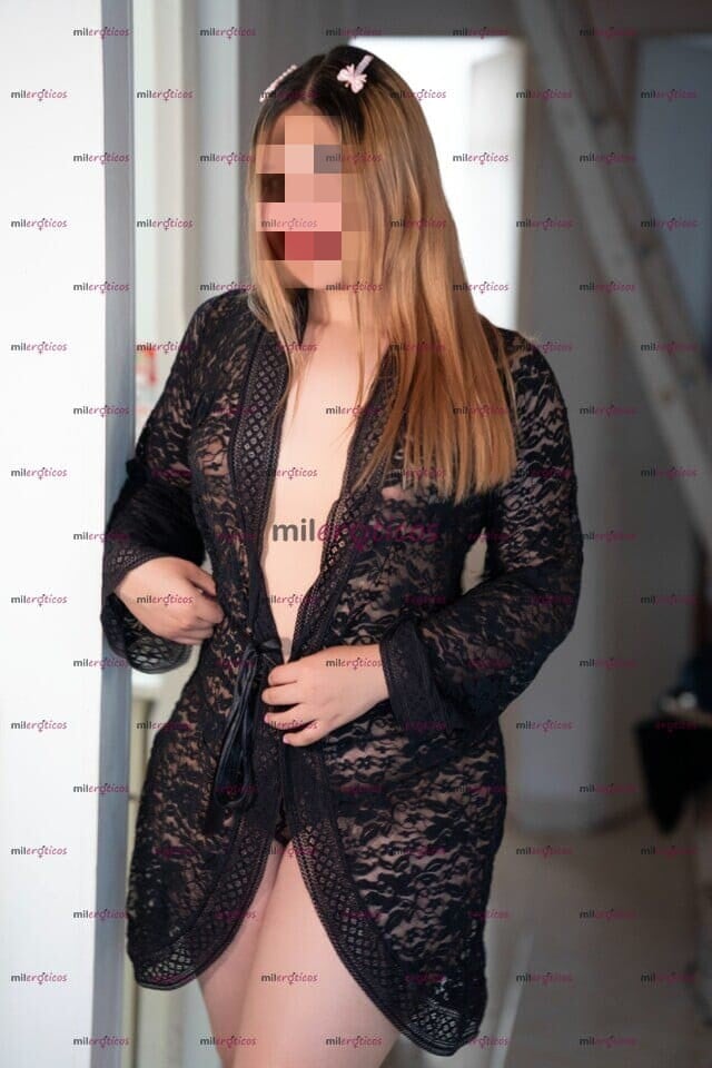 FOTOS DE HERMOSA CHICA DE 18 AÑOS, NUEVA EN ESTE MUNDO BUSCANDO LAS MEJORES EXPERIENCIAS