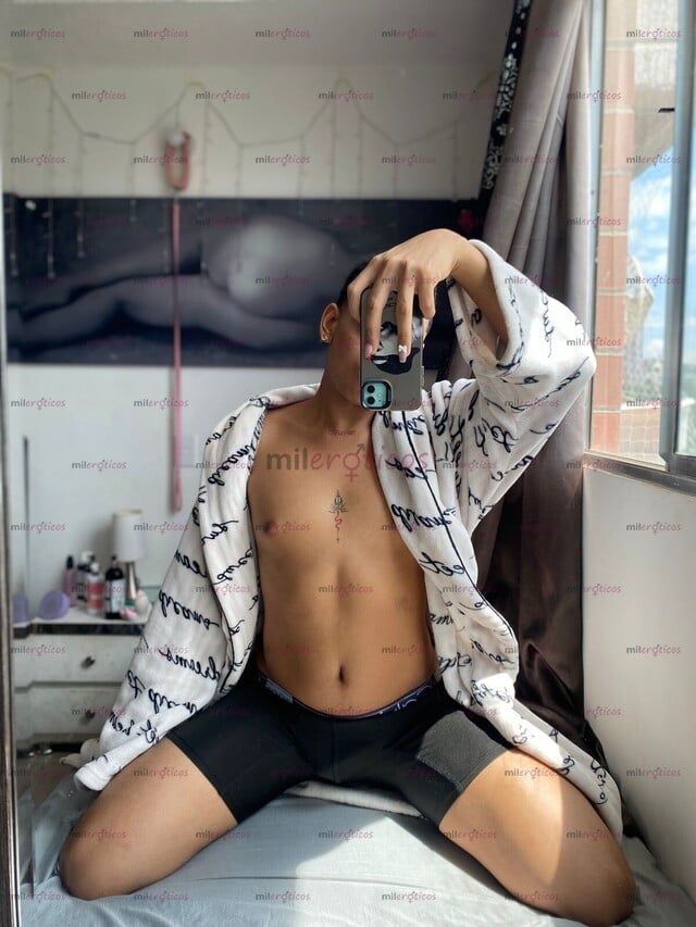 FOTOS DE HOLA SOY SANTIAGO NUEVO EN LA CUIDAD DE MEDELLÍN DISPUESTO A PASAR UN BUEN RATO