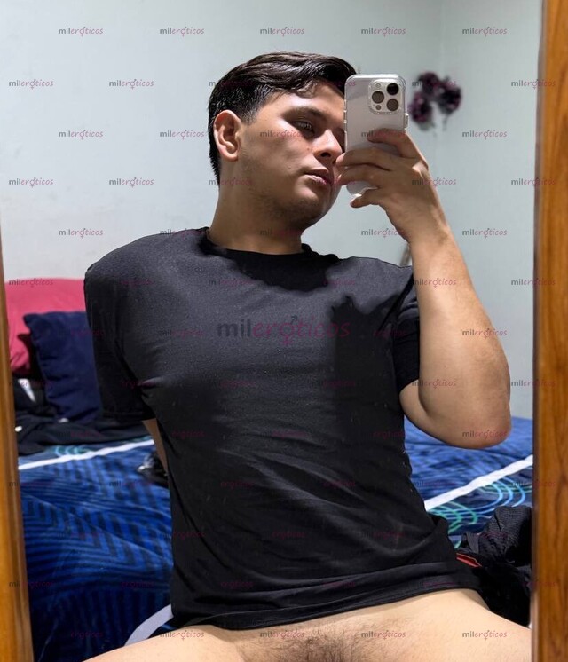 FOTOS DE CHICO DE 23 AÑOS CON 19 CM DE VERGA LECHOSA PARA ROMPERTE EL CULO