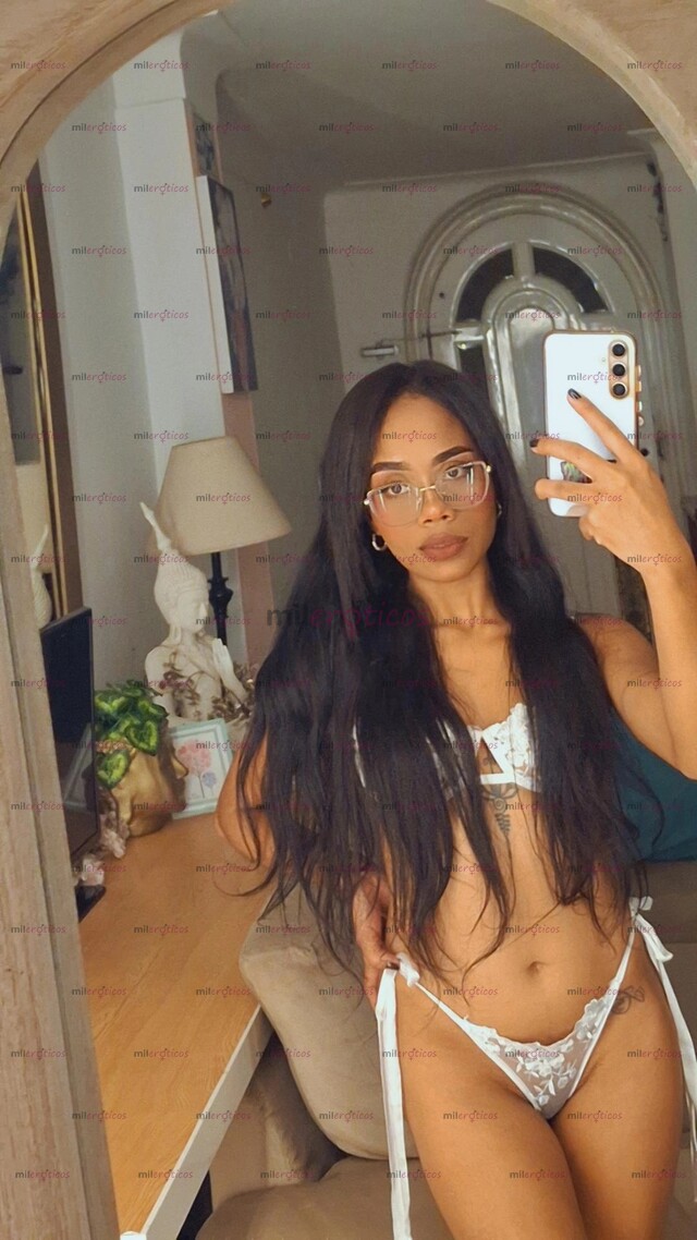 FOTOS DE ARIANNA, MORENA CALIENTE Y EXPERTA EN SQUIRT