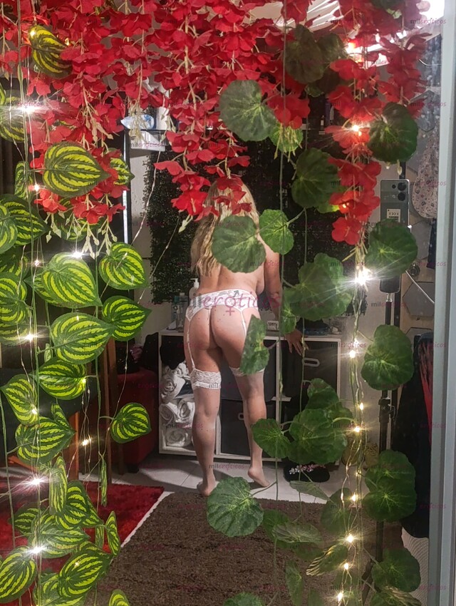 FOTOS DE TENGO LO QUE NECESITAS PARA RELAJARTE SESIÓN DE MASAJITO RELAX