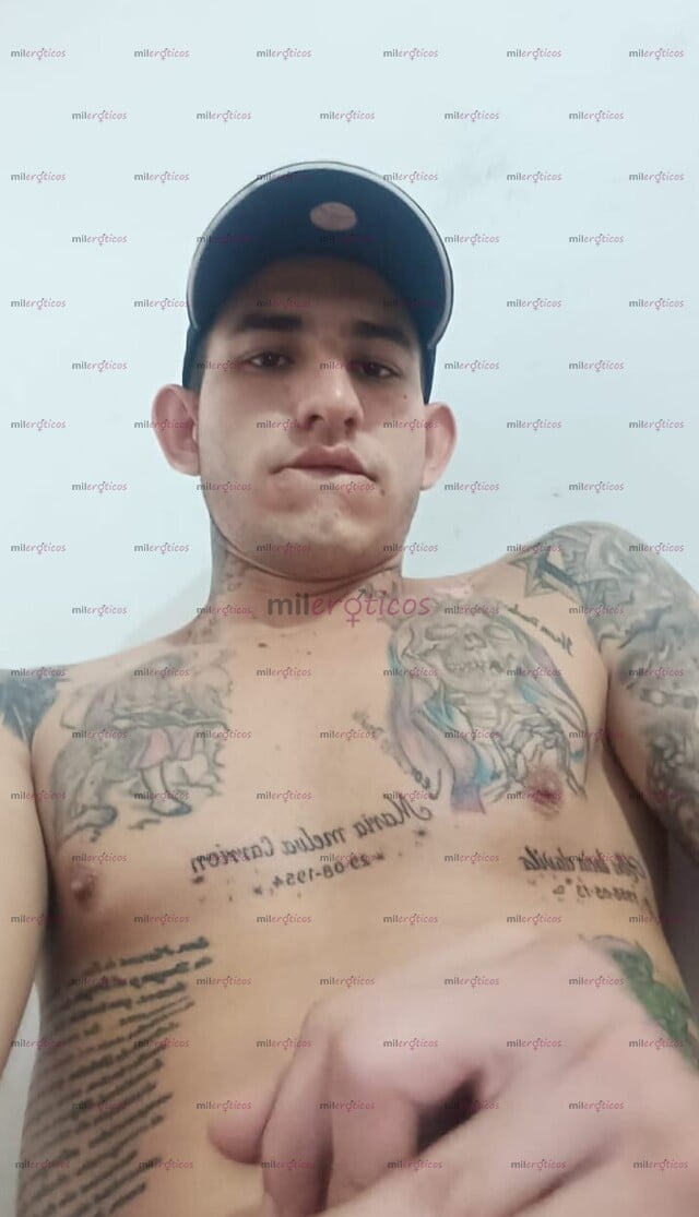 FOTOS DE POLLO DE PASO SUPER CERDO DOMINANTE PARA TUS FETICHES