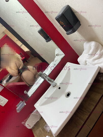 FOTOS DE TENGO 25 AÑOS DE EDAD , SOY BONITA DE LINDO CUERPO Y AGRADABLE