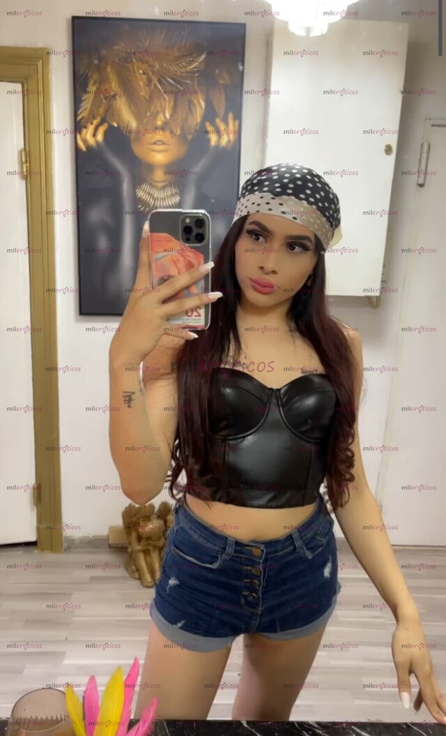 FOTOS DE DISPONIBLE ÚLTIMOS DÍAS EN EL PAIS FIESTERA DESCOMPLICADA