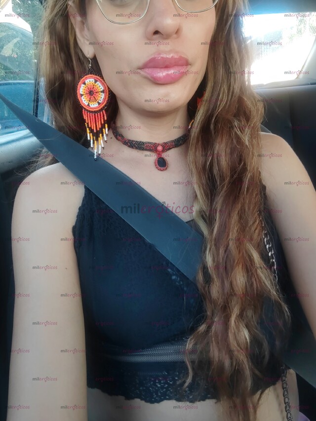 FOTOS DE AQUI SOLOS TU Y YO PERO OLVIDARME SERÁ TU TAREA