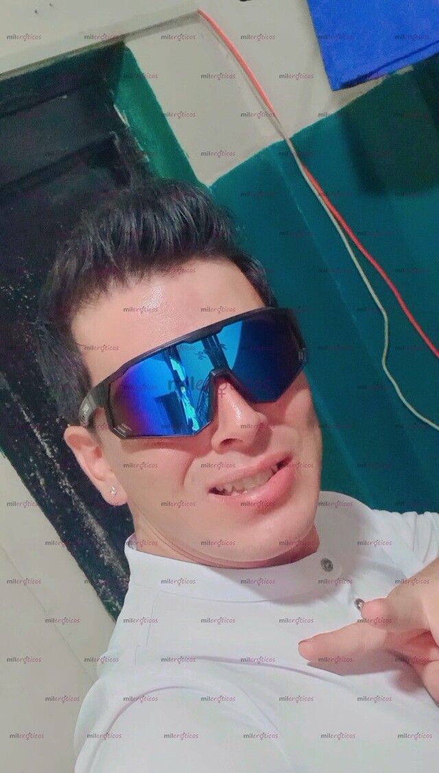 FOTOS DE MAICOL JOVEN VERGO RECIEN LLEGADO PARA ESTRENAR