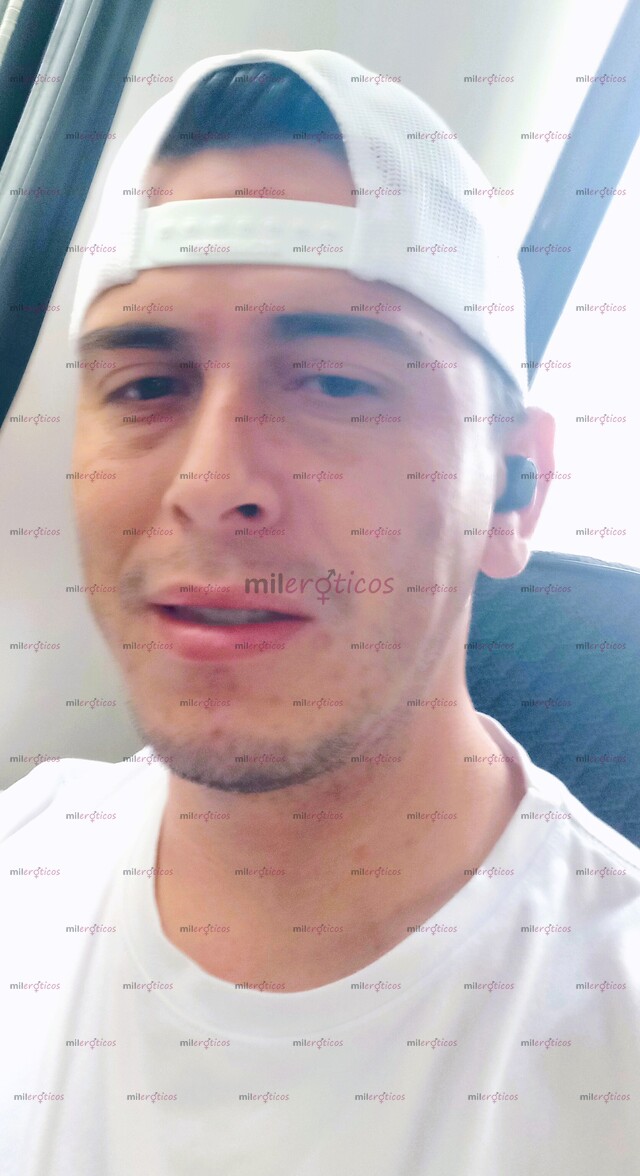 FOTOS DE MAICOL JOVEN VERGO RECIEN LLEGADO PARA ESTRENAR