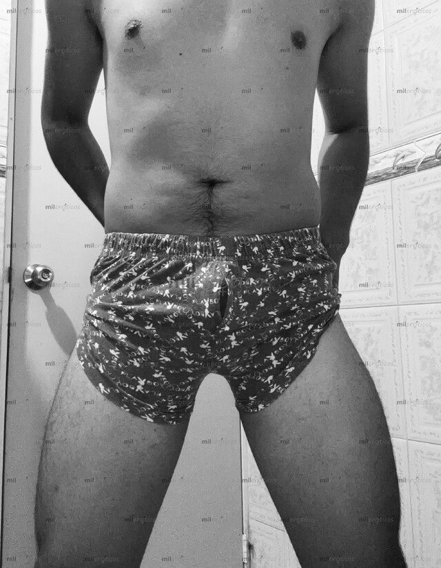 FOTOS DE CHICO TRAVIESO, PERVERTIDO Y CACHONDO, CON GANAS DE PASARLA BIEN.