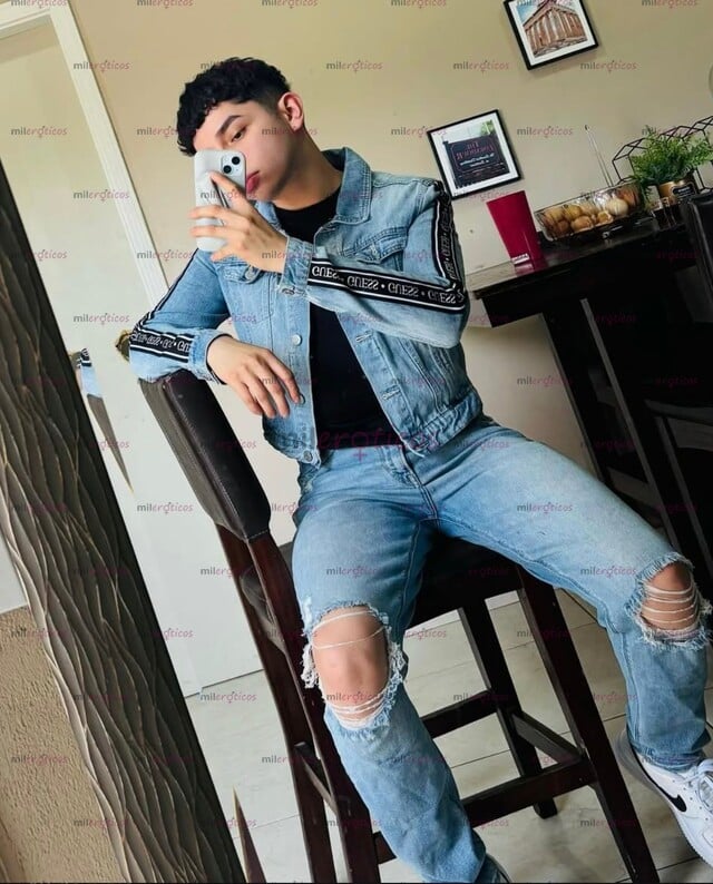 FOTOS DE JOVEN ESTUDIANTE DE 18 AÑOS RICO NALGONCITO VERGON FULL