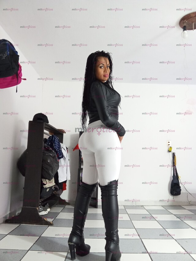 FOTOS DE NALGONA APRETADITA DISPONIBLE PARA PASAR UN RATO AGRADABLE