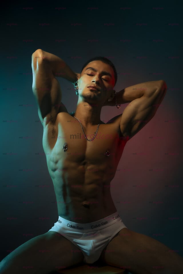FOTOS DE PASA UN BUEN RATO CON CHICO GUAPO, MUSCULOSO Y MORBOSO