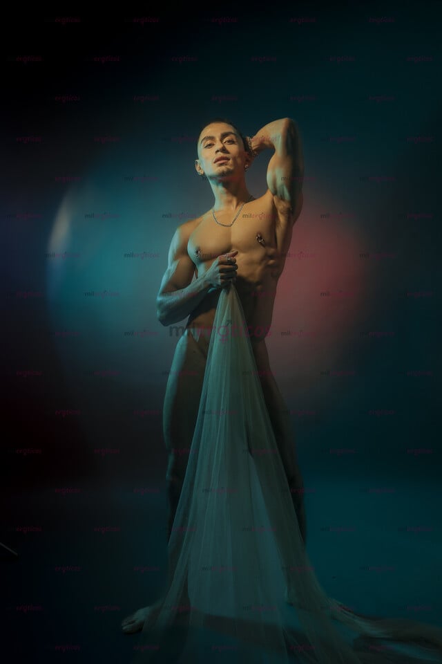 FOTOS DE PASA UN BUEN RATO CON CHICO GUAPO, MUSCULOSO Y MORBOSO