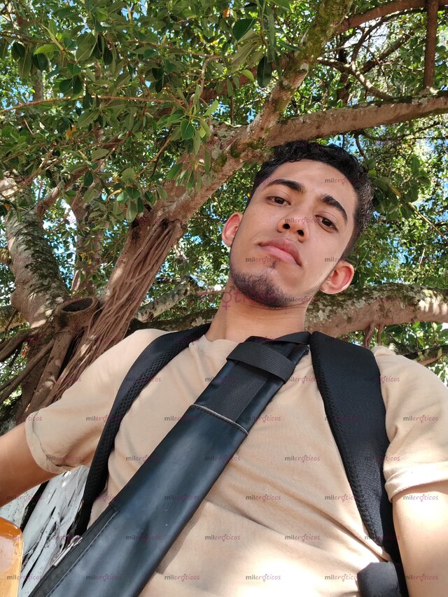 FOTOS DE HOLA REINA LLEGO FABIO TU MORENO PREFERIDO