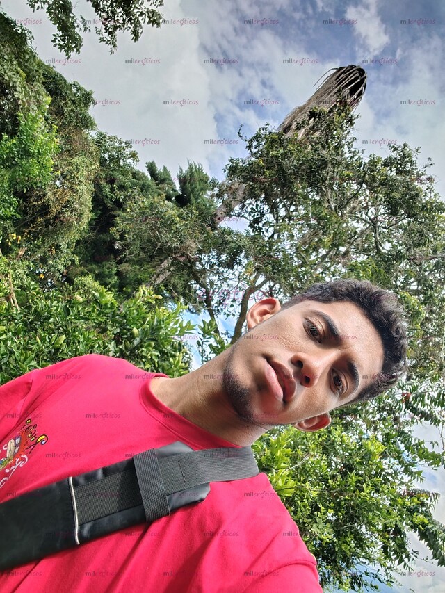 FOTOS DE HOLA REINA LLEGO FABIO TU MORENO PREFERIDO