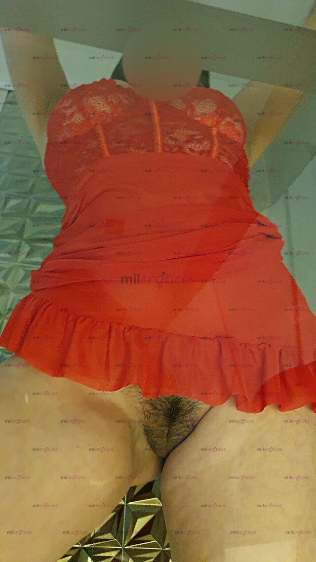 FOTOS DE UNA DAMA EN LA CALLE Y UNA PUTA EN LA CAMA SOY DISCRETA MENTE ABIERTA PERVERTIDA