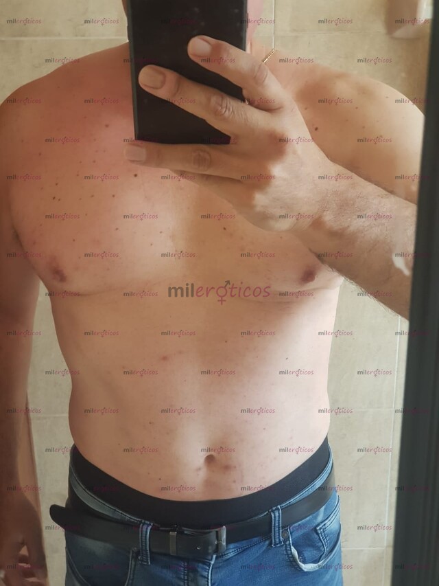 FOTOS DE HOMBRE MADURO CON EXPERIENCIA PARA HACERTE SENTIR COMO UNA REINA.