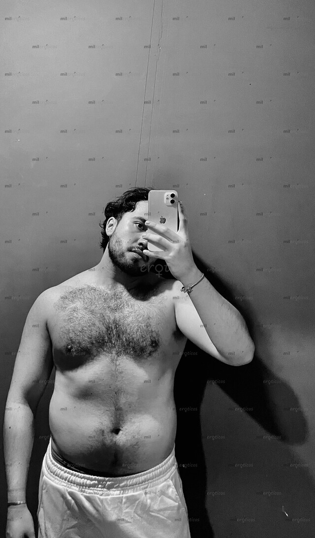 FOTOS DE GYM, BARBA Y PIEL. NO NECESITO MÁS PARA PERDERTE LA CALMA.