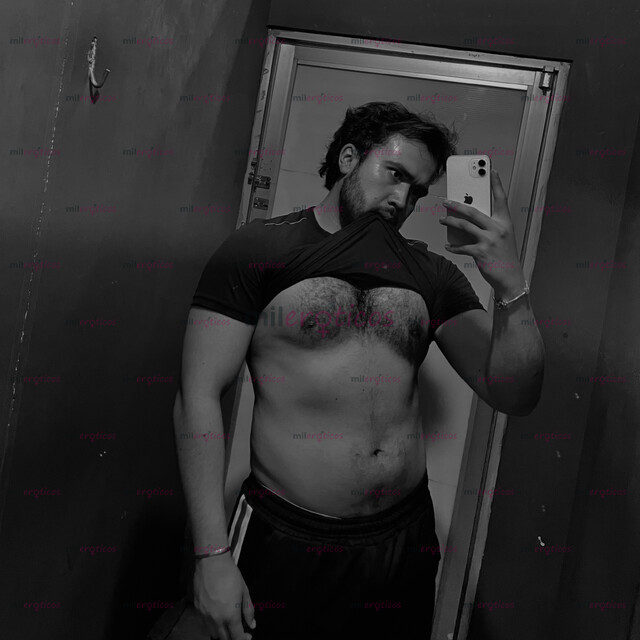 FOTOS DE GYM, BARBA Y PIEL. NO NECESITO MÁS PARA PERDERTE LA CALMA.