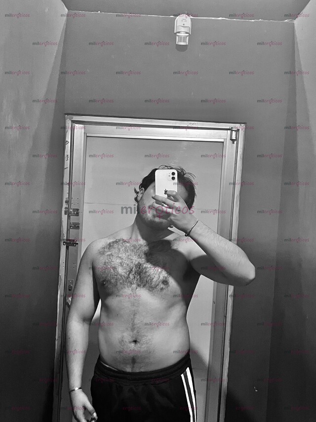 FOTOS DE GYM, BARBA Y PIEL. NO NECESITO MÁS PARA PERDERTE LA CALMA.