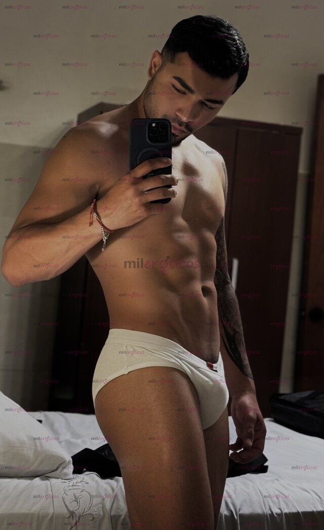 FOTOS DE MACHO BISEXUAL TATUADO VARONIL CALIENTE DISPONIBLE