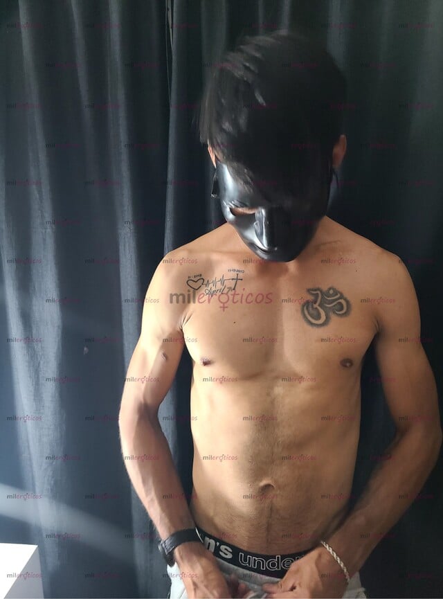 FOTOS DE CHACALITO NORTEÑO MASCULINO CON PERLAS, VENTA DE CONTENIDO Y VIDEOLLAMADAS.