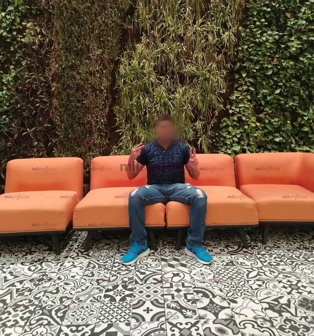 FOTOS DE MASAJISTA EROTICO Y ESCORT CACHONDO TODO LO QUE BUSCAS EN 1
