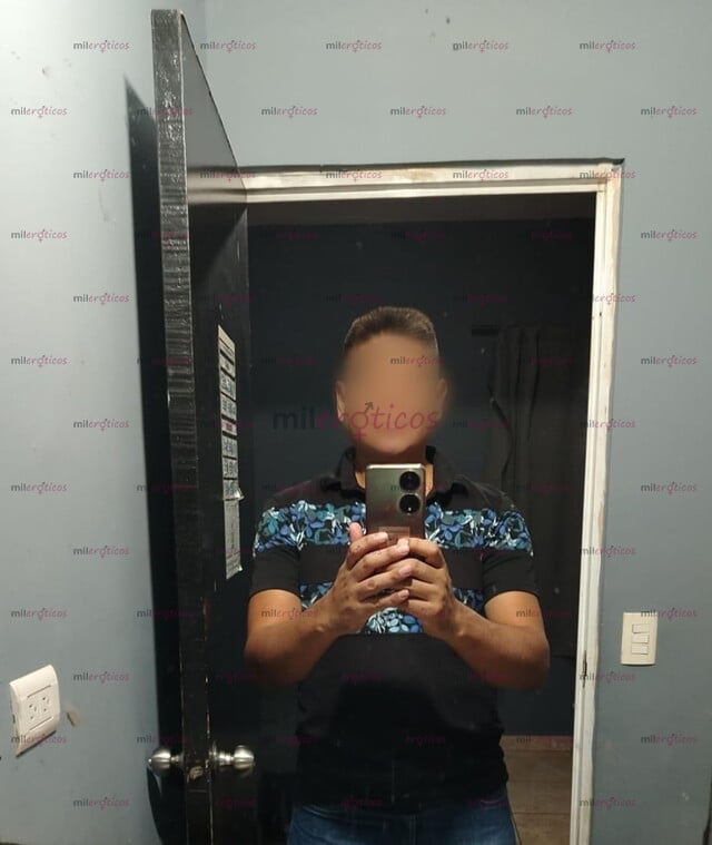 FOTOS DE MASAJISTA EROTICO Y ESCORT CACHONDO TODO A LA VEZ CONMIGO