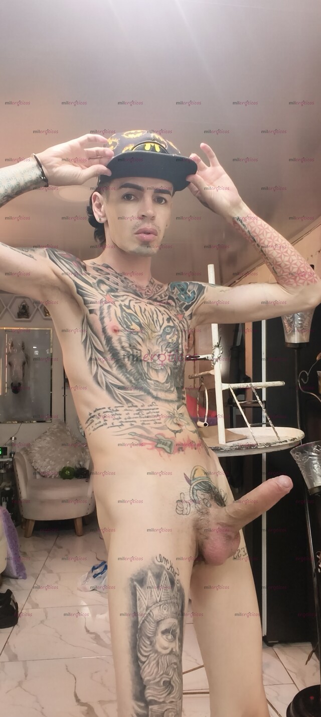 FOTOS DE FLACO VERGON ACTIVO TATUADO BLANCO MORBOSO