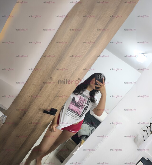 FOTOS DE MUJER JOVEN Y CALIENTE QUE LE GUSTA EL SEXO ANAL