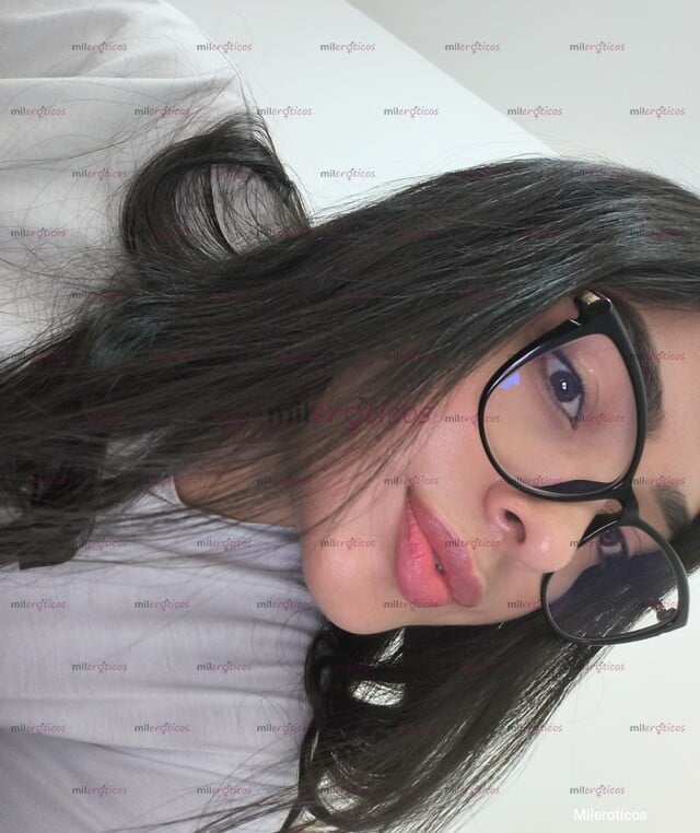 FOTOS DE MUJER JOVEN Y CALIENTE QUE LE GUSTA EL SEXO ANAL