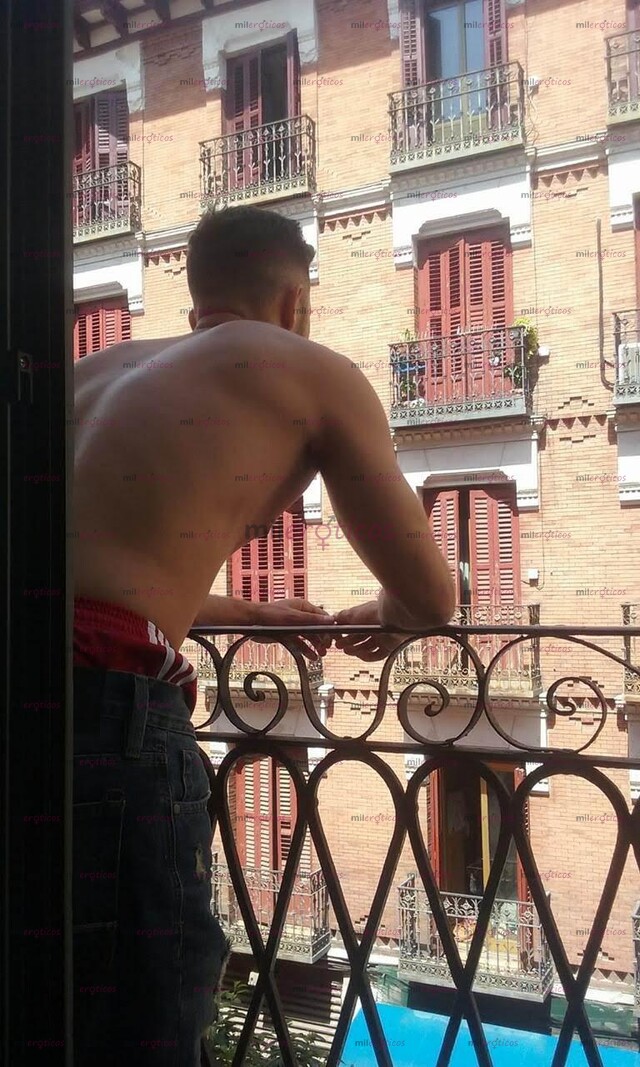FOTOS DE QUIERES UNA BUENA COJIDA ESTOY DE PASO TENGO LUGAR DISCRETO
