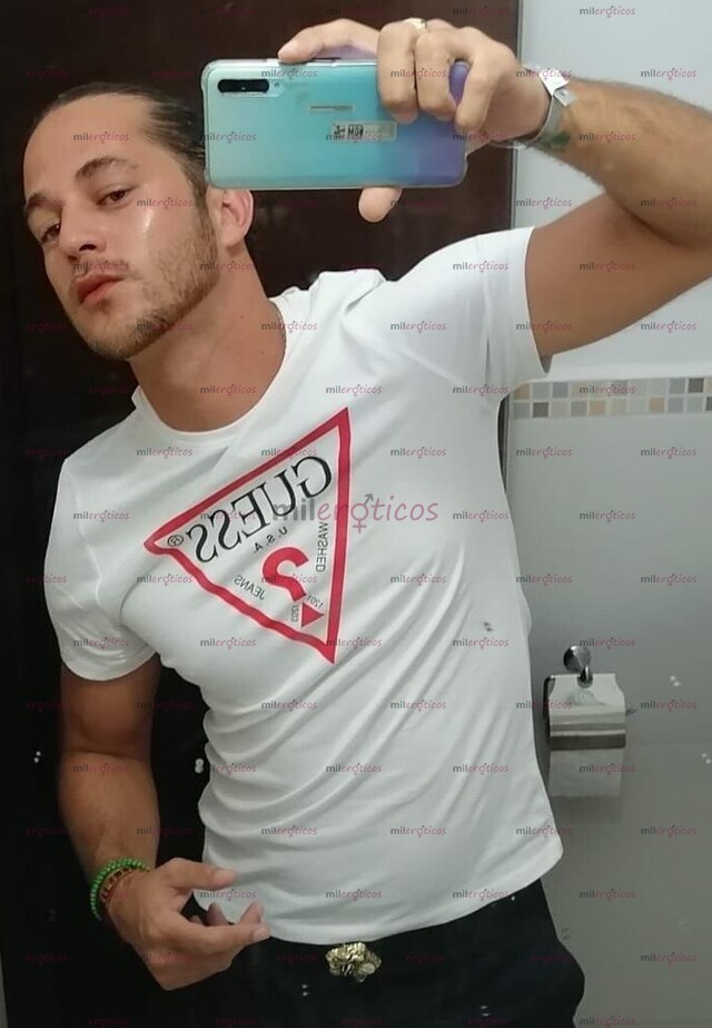 FOTOS DE QUIERES UNA BUENA COJIDA ESTOY DE PASO TENGO LUGAR DISCRETO