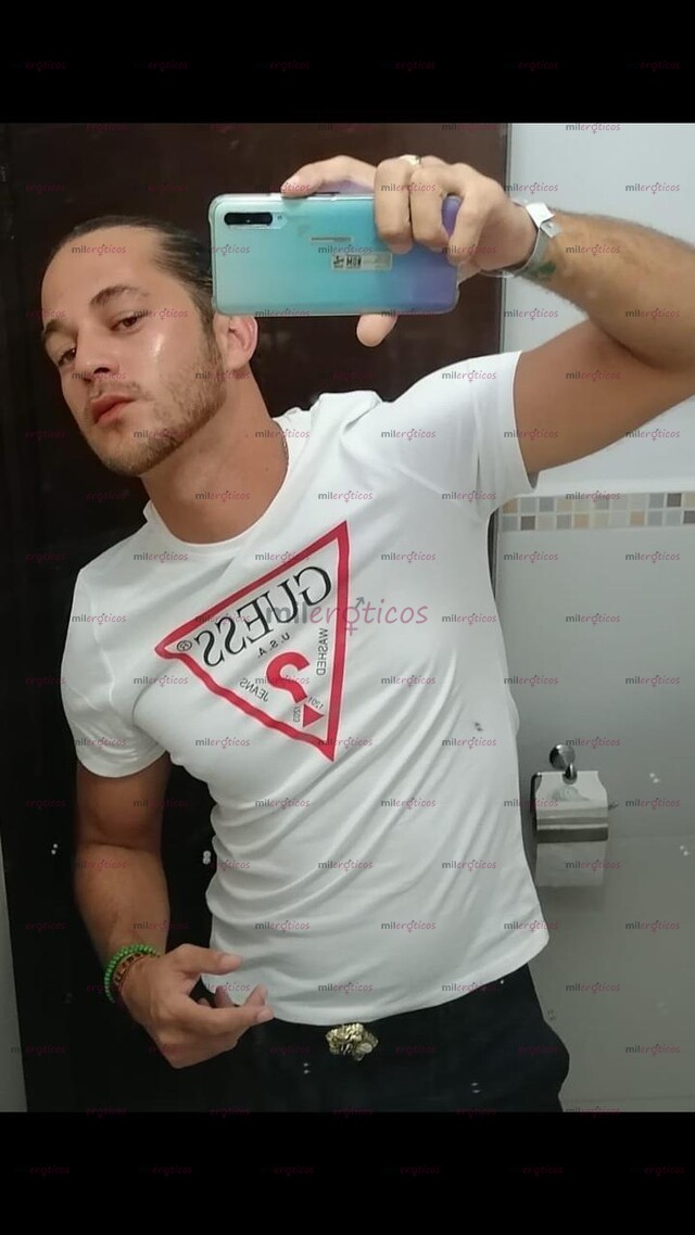 FOTOS DE QUIERES UNA BUENA COJIDA ESTOY DE PASO TENGO LUGAR DISCRETO
