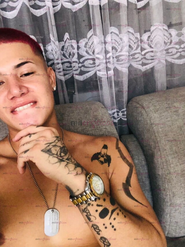 FOTOS DE GIGOLO SUPER SEXY PELI ROJO CON GANAS DE HACER TRAVESURAS SIN PARAR .