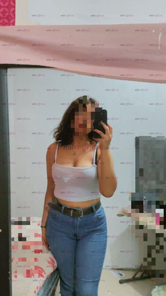 FOTOS DE NUEVA EN EL AMBIENTE NADA SANGRONA BONITA DE CUERPO Y CARA