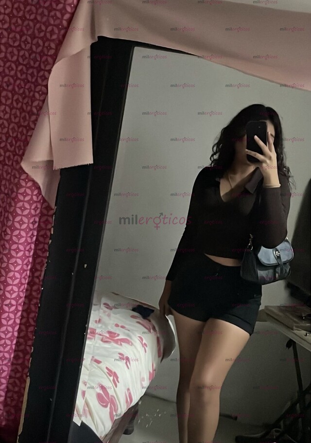 FOTOS DE NUEVA EN EL AMBIENTE NADA SANGRONA BONITA DE CUERPO Y CARA