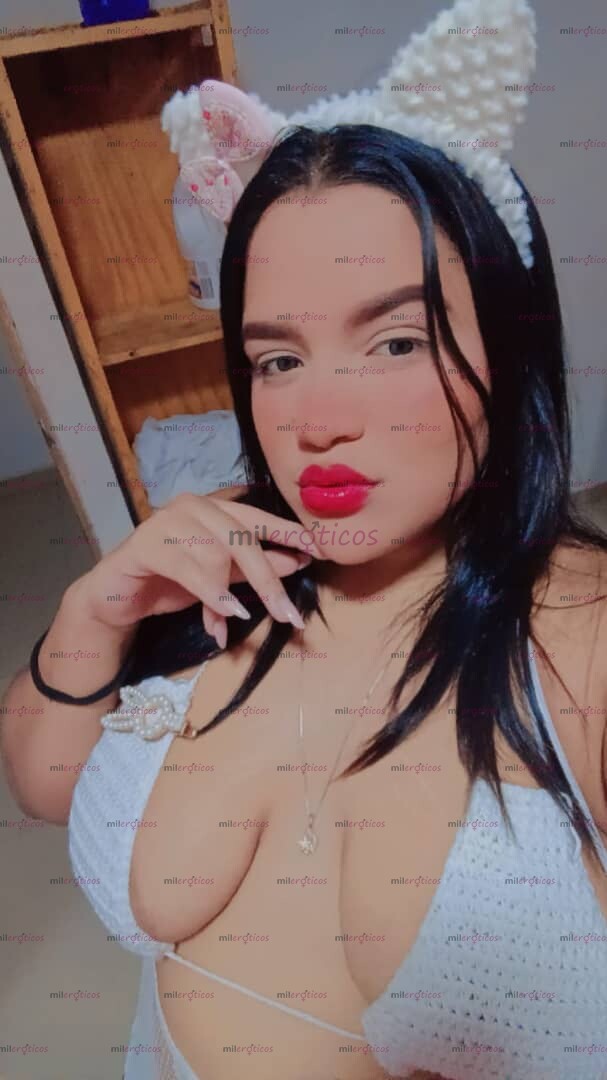 FOTOS DE PROMOS DESDE 50K SOLO ESTARÉ UNOS DÍAS RICA TROCITA CON NALGAS Y SENOS GRANDES