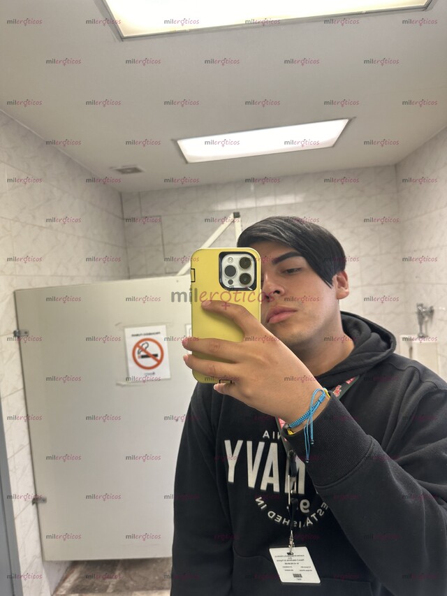 FOTOS DE CHICO UNIVERSITARIO, LISTO PARA SER TU MEJOR COMPAÑÍA