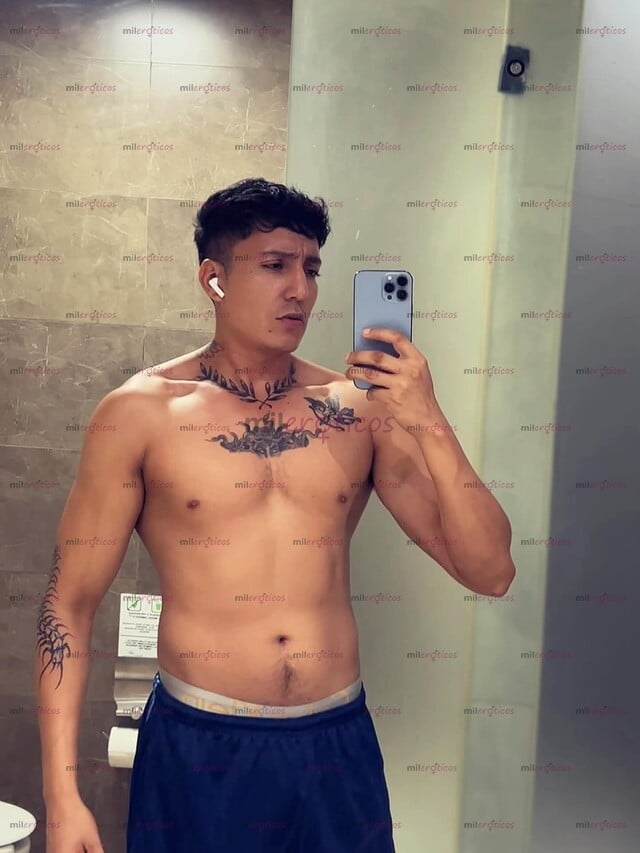 FOTOS DE HOLA DAVID CHICO SEXY Y CALIENTE PARA PASAR UN RATO AGRADABLE