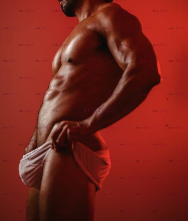 FOTOS DE GUAPO Y MUSCULOSO MEXICANO ESCORT VIP!!! LEE REVIEWS ;) !!