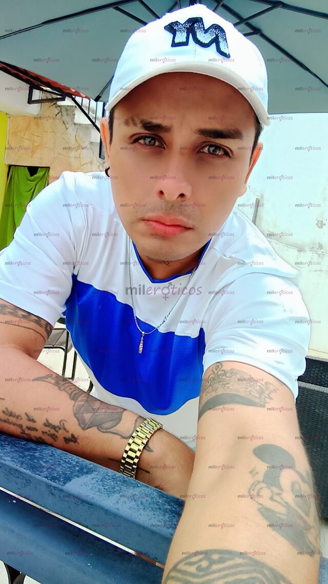 FOTOS DE CHAVITO CHACALITO CON RICA HERRAMIENTA,PARA TALADRARTE EL CULO