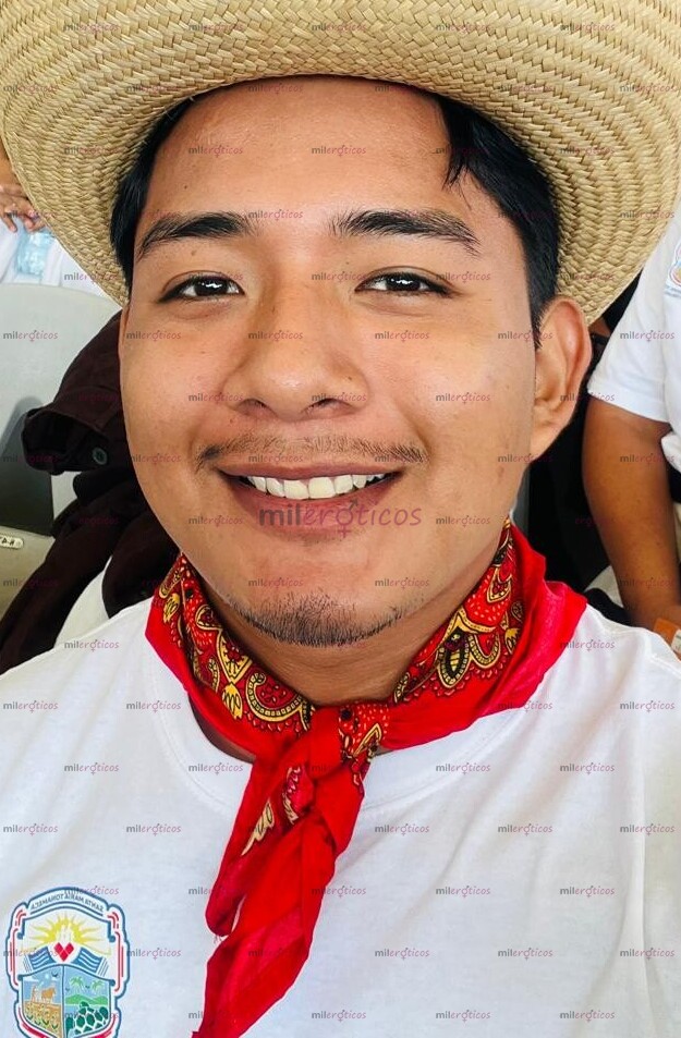 FOTOS DE COSTEÑITO CALIENTE, APASIONADO Y LISTO PARA CONSENTIRTE