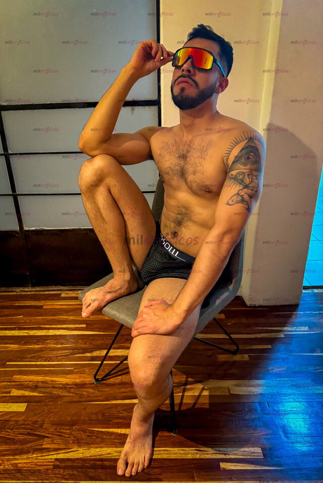 FOTOS DE ESTEBAN UNIVERSITARIO COLOMBIANO DOTADO, MUY CALIENTE Y COMPLACIENTE