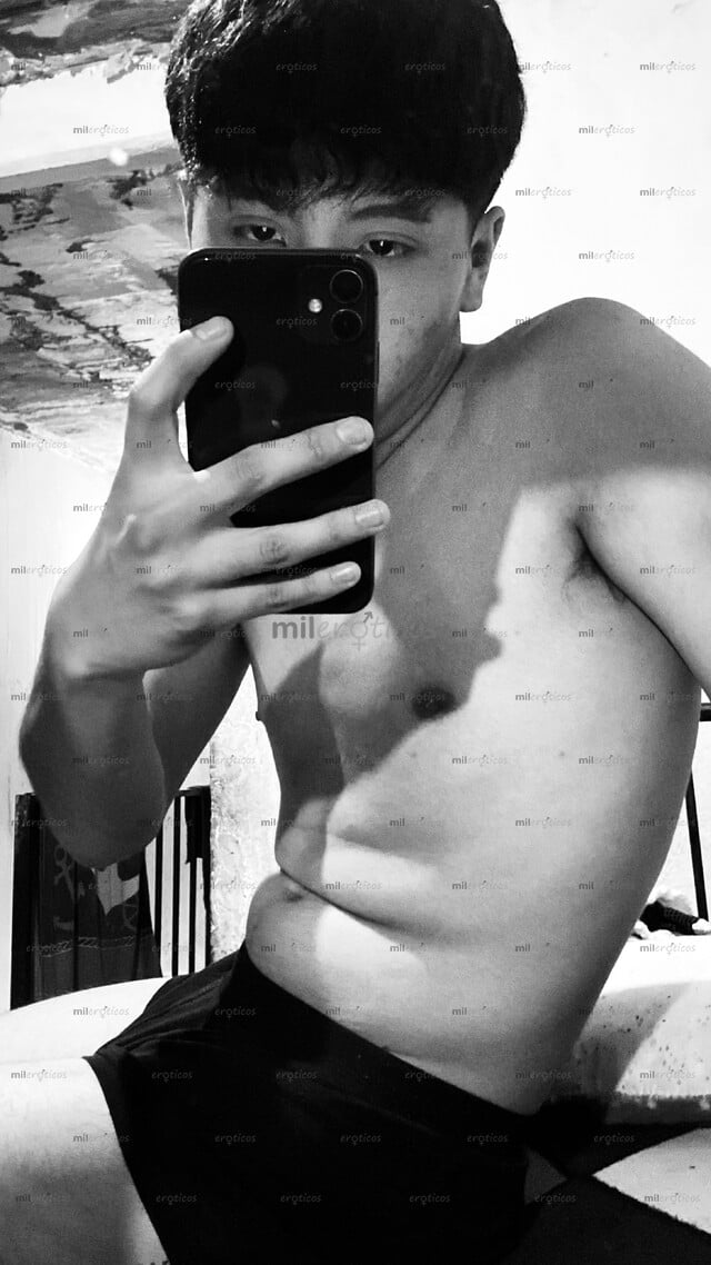 FOTOS DE TWINK DE 18 AÑOS CON GANAS DE COMPLACERTE Y PASARLA RICO