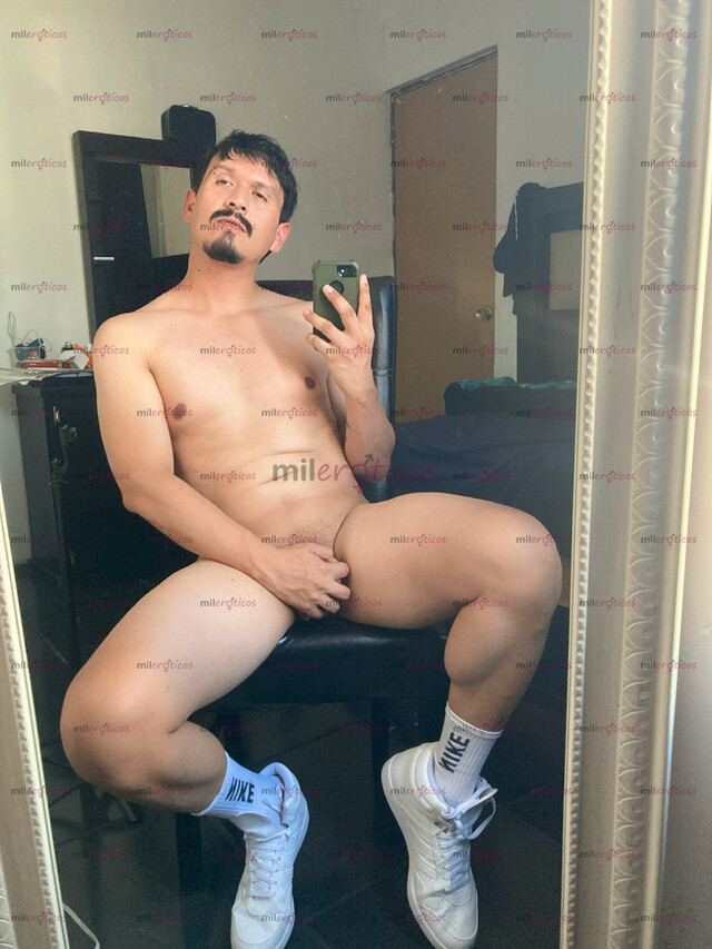 FOTOS DE MACHO ACTIVO , SIENTE EL PLACER DE UN HOMBRE AGUANTADOR