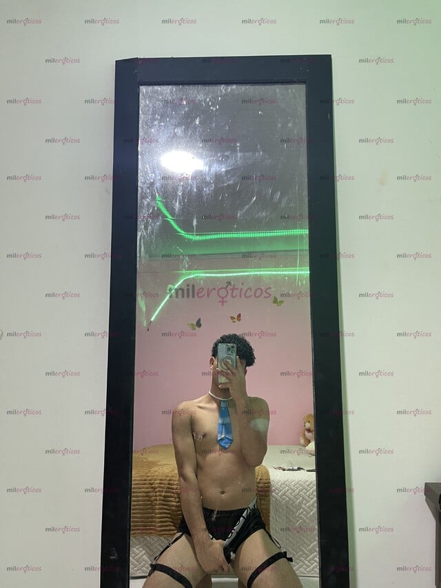 FOTOS DE CHICO VIP VIRTUAL CON BUENA VERGA ARRECHO Y COMPLACIENTE