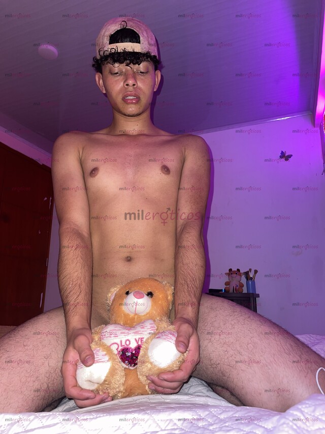 FOTOS DE CHICO VIP VIRTUAL CON BUENA VERGA ARRECHO Y COMPLACIENTE